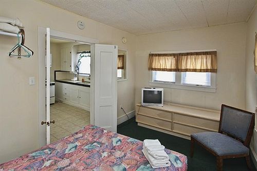 Hotel The Cove 2*