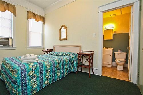 The Cove Hotel 2*