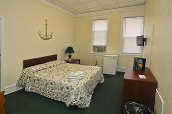 Hotel The Cove 2*